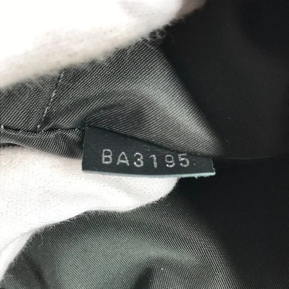 LOUIS VUITTON M50445 V line Fast Belt Bag Crossbody Bags body bag Leather gray - Picture 8 of 16